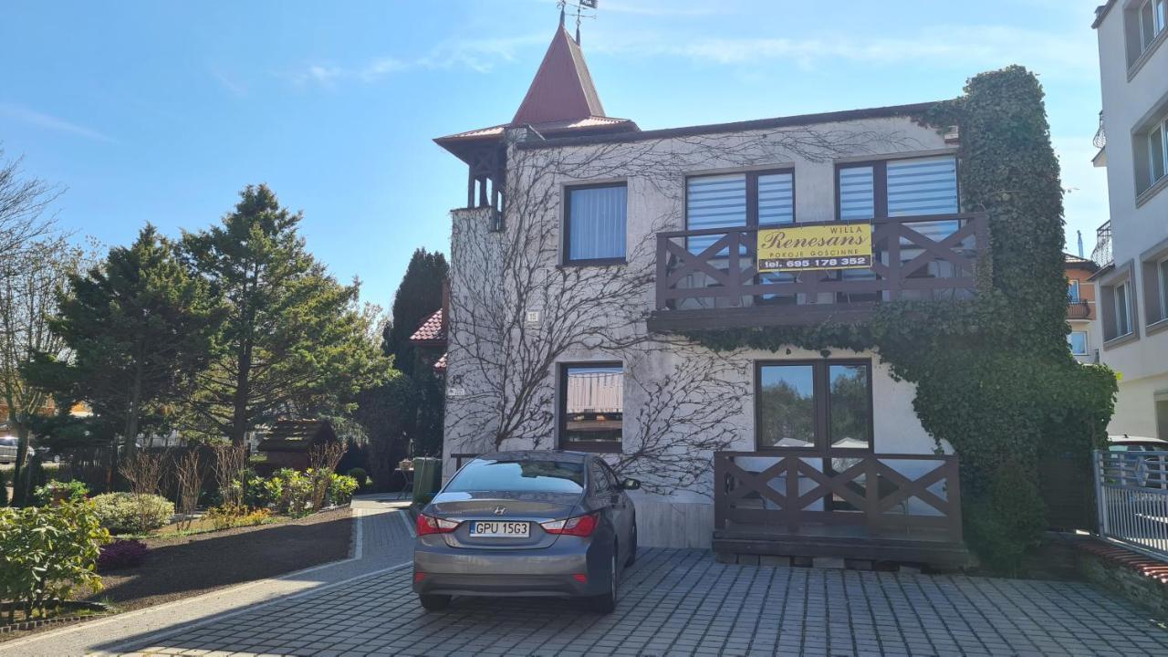 Hotel Renesans à Władysławowo Extérieur photo